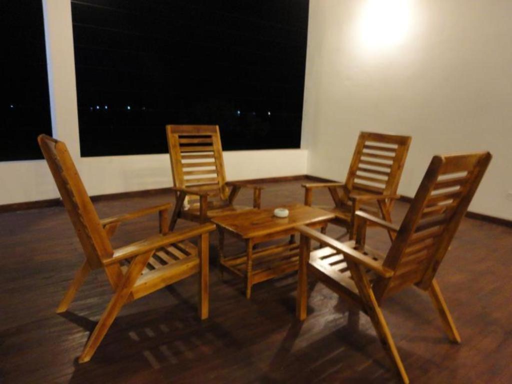 Naaval Hotel Batticaloa Exterior photo